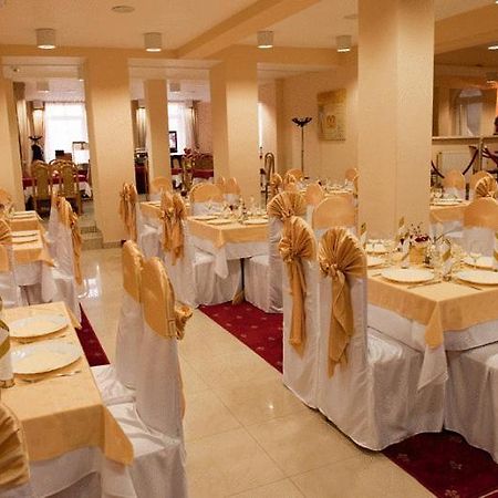 Hotel Ary Клуж-Напока Екстериор снимка