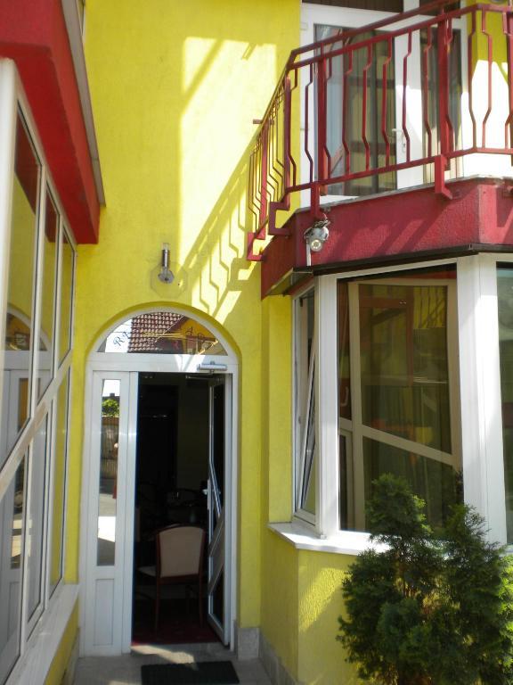 Hotel Ary Клуж-Напока Екстериор снимка